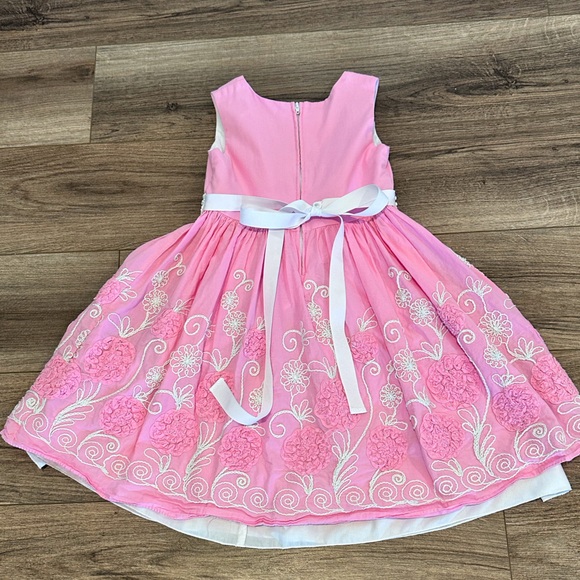 Kid's Dream Girls 5-6 Pink and White Embroidered Dress - Picture 4 of 6